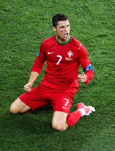 乔治复出后快船强势反弹（乔治回归助快船强势回升）