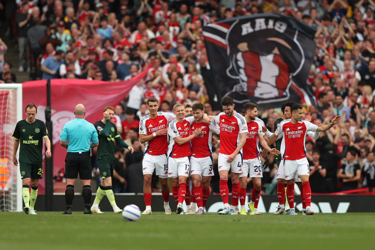 国内首个残疾人铁人三项赛事开赛，134名运动员角逐19金（中国首届残疾人铁人三项揭幕，134名选手争夺19枚金牌）