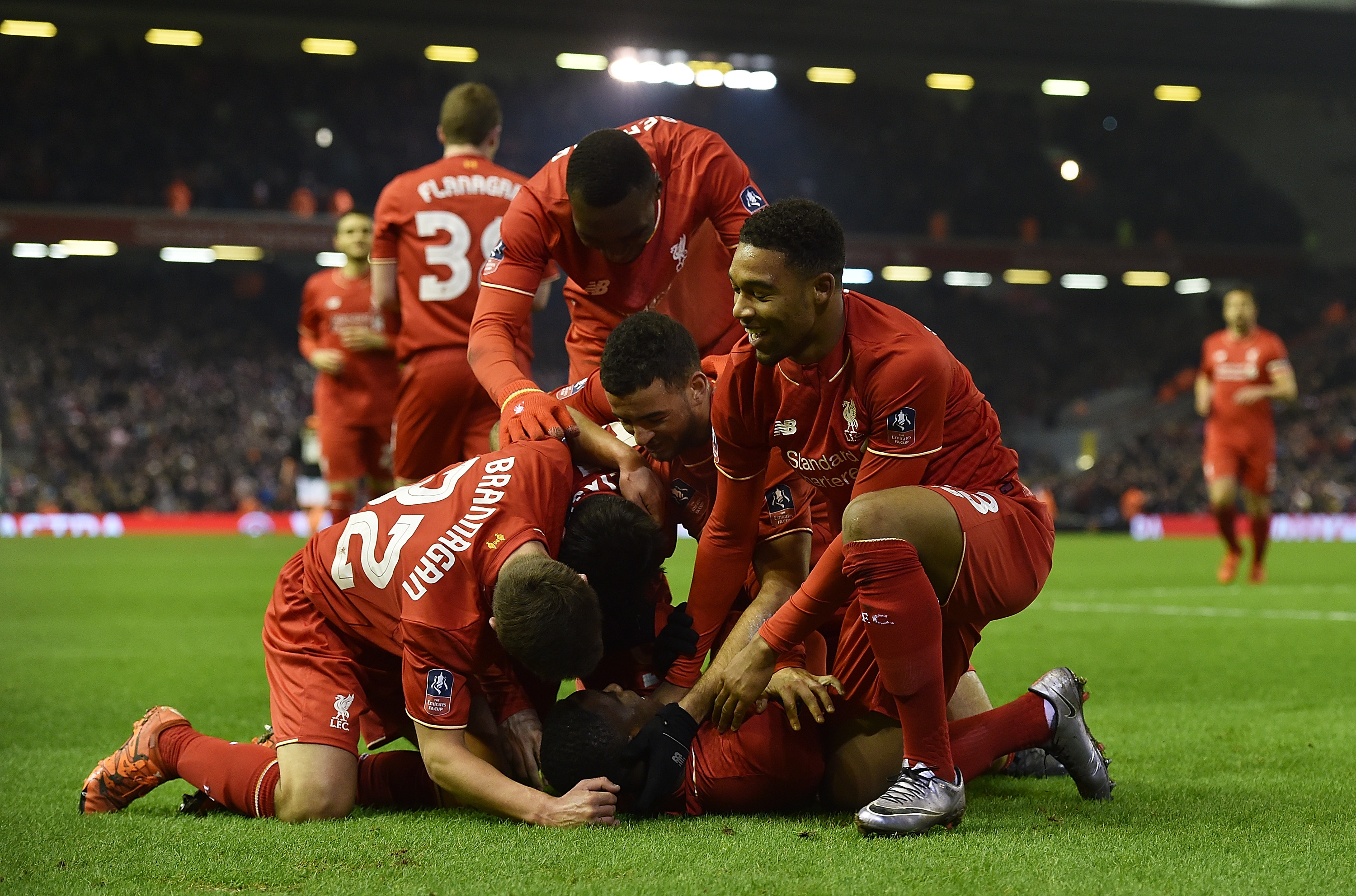 2025意大利足球盛典评最佳阵：劳塔罗领衔，国米5人入选（2025意大利足球盛典最佳阵出炉：劳塔罗压阵，国米五将入选）