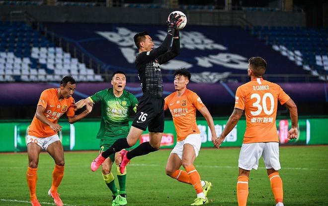 CBA：浙江男篮主场大胜新疆（CBA：浙江主场大捷，新疆男篮不敌）