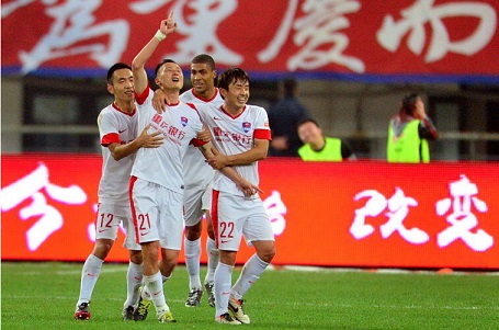 塔图姆单场50分创个人新高（塔图姆轰下50分刷新职业生涯新高）