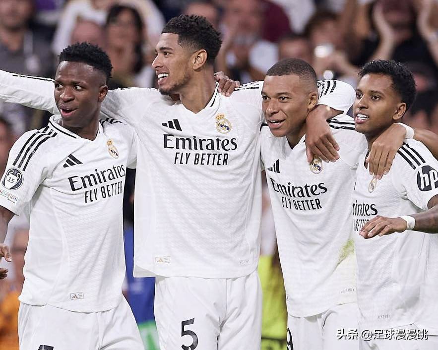 金州勇士在主场134-117击败犹他爵士，终结三连败，展现强大韧性与高效进攻。（勇士主场134-117力克爵士，止三连败，展现韧性与高效火力）