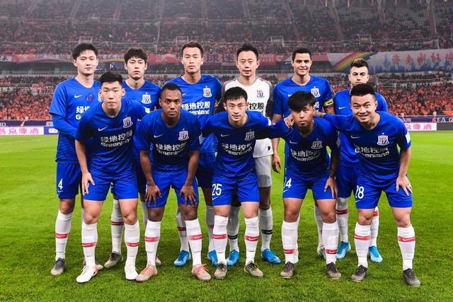 CBA球队战绩分析及焦点对决回顾（CBA球队战绩纵览与焦点之战复盘）