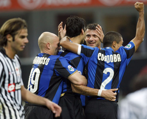 欧冠战报：皇马主场大胜对手,（欧冠赛况：皇马主场横扫对手）