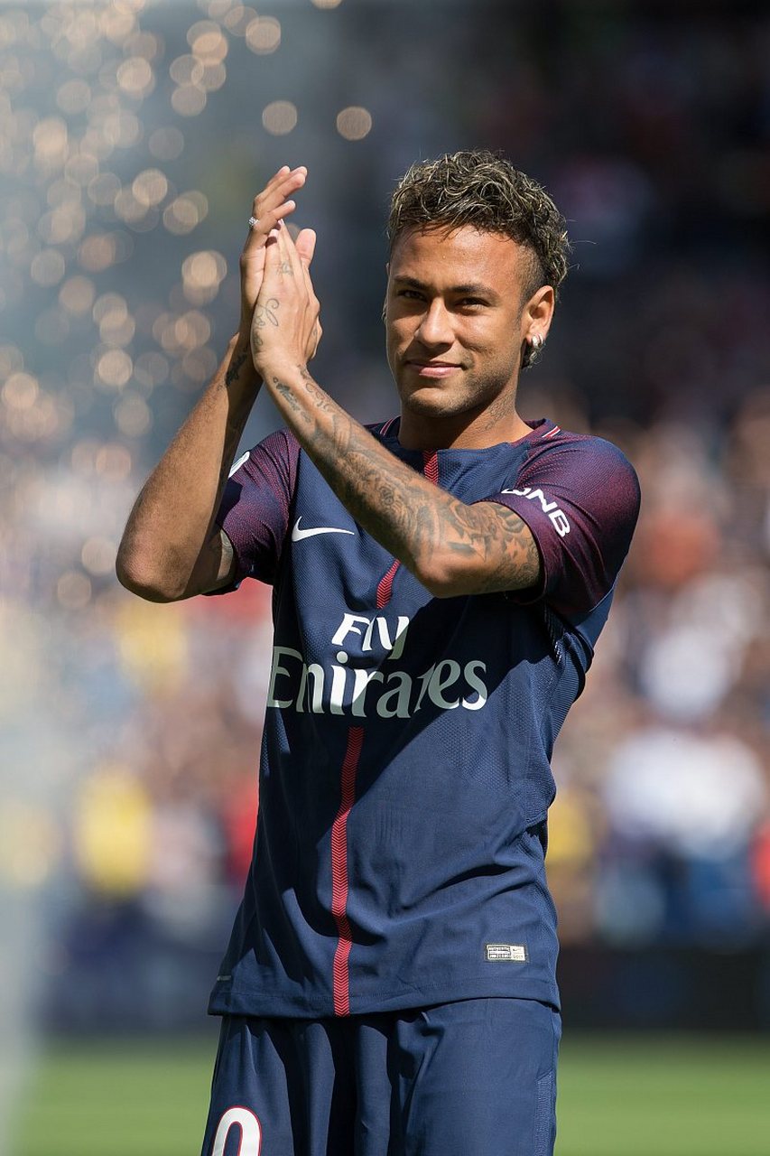 CBA：浙江队继续连胜 力克新疆男篮（CBA 浙江延续连胜势头 击败新疆男篮）