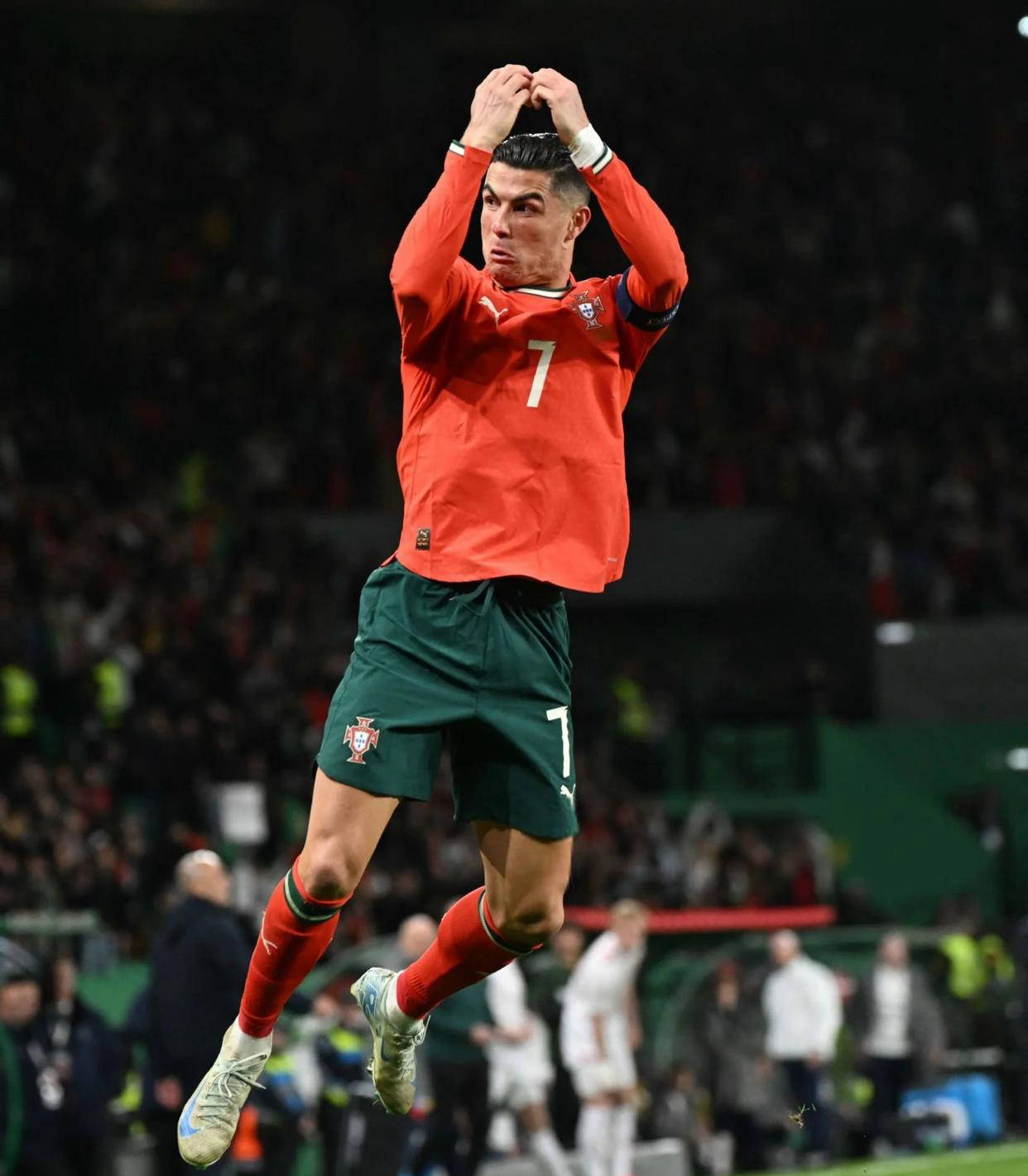 回购价2300万欧，记者：国米预计会在明夏买回小斯坦科维奇（记者：国米或将于明夏以2300万欧回购小斯坦科维奇）