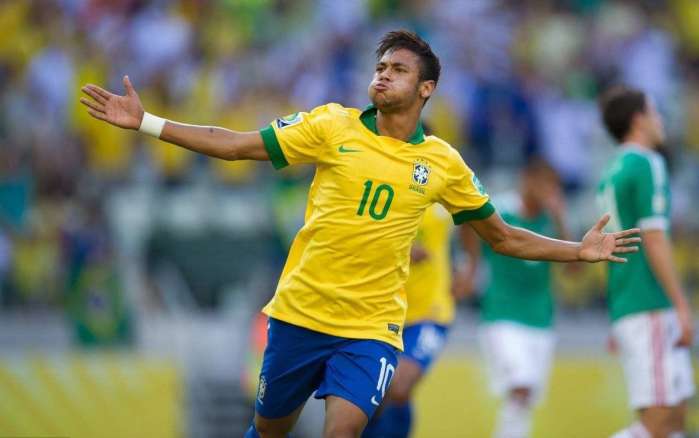 梅西助攻帽子戏法再次爆红全网（梅西上演助攻帽子戏法，再度引爆全网）