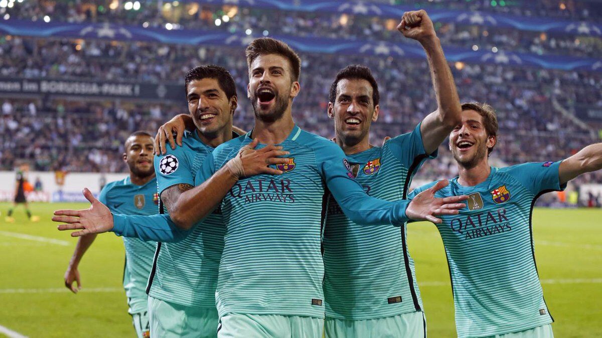 阿根廷队训练吸引20085名球迷观看，梅西获赠埃尔切10号球衣