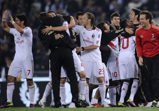 奥莱报：阿根廷足协被提起刑事诉讼，涉案金额高达75.9亿比索（奥莱报：阿根廷足协遭刑事起诉，涉案金额达75.9亿比索）