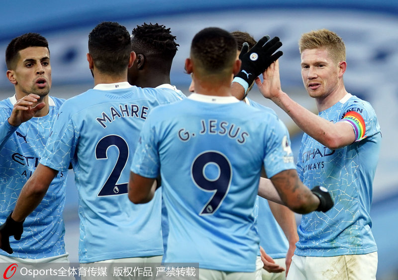 一场4-0！让意甲榜首易主：国米大胜登顶，争冠4强差3分米兰有戏