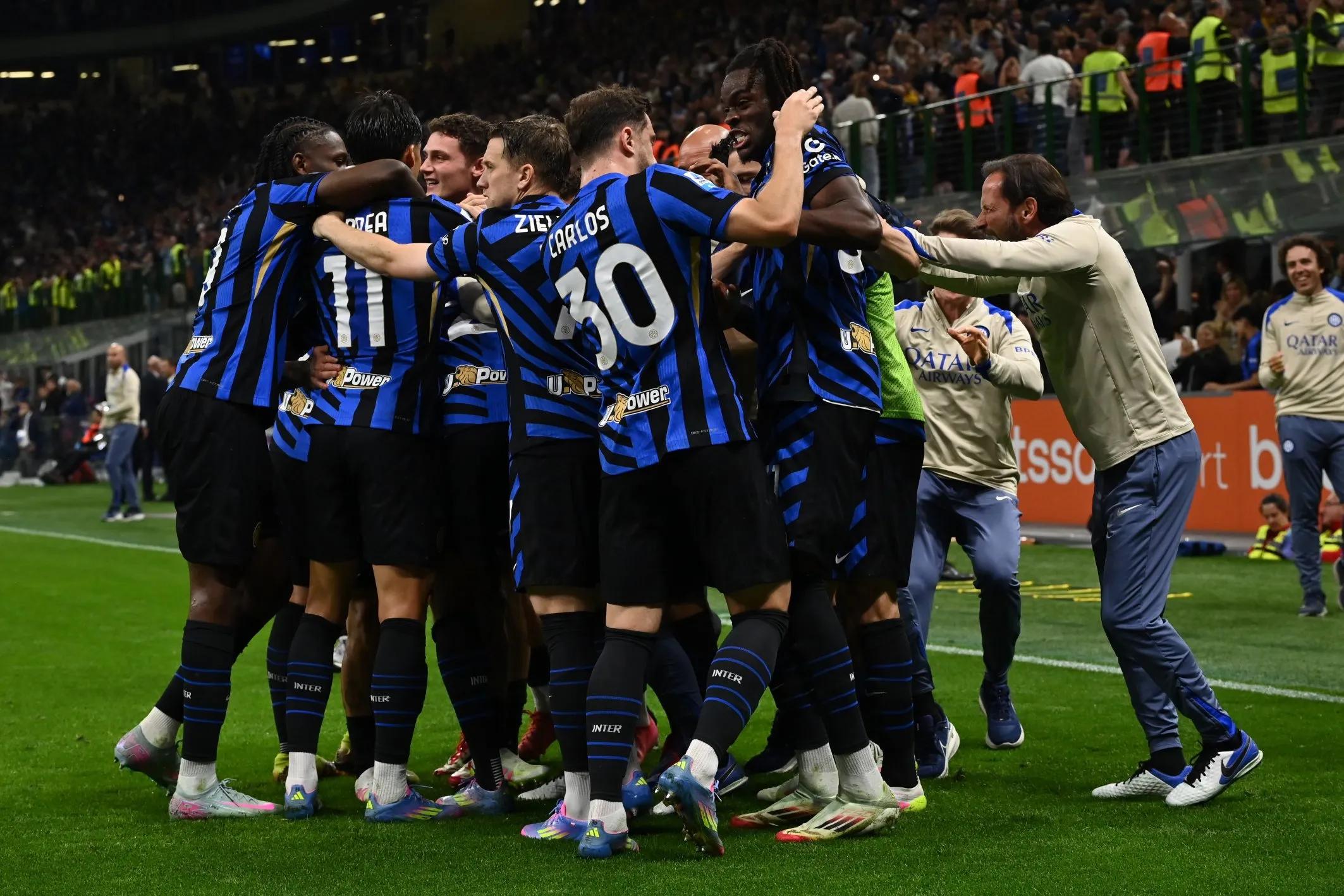 2011年至今欧冠门将失误丢球榜：诺伊尔10次居首，奥纳纳在列（2011年至今欧冠门将失误致丢球榜：诺伊尔以10次领跑，奥纳纳上榜）